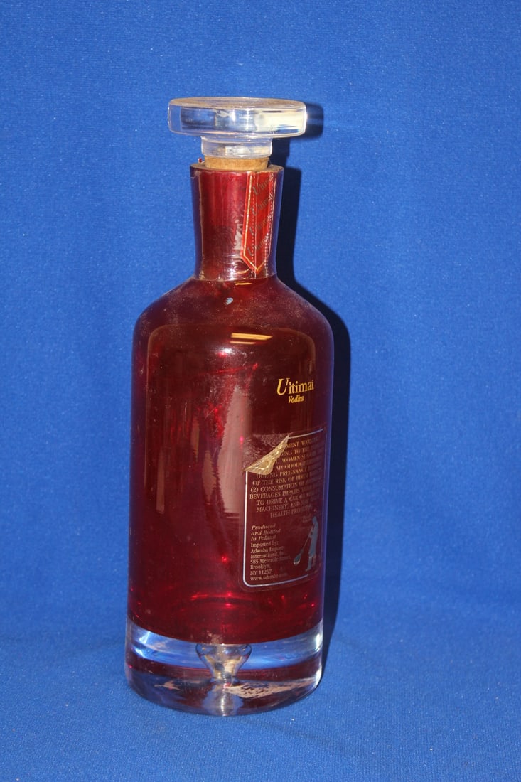 A Ruby Red Artglass Decanter - 2