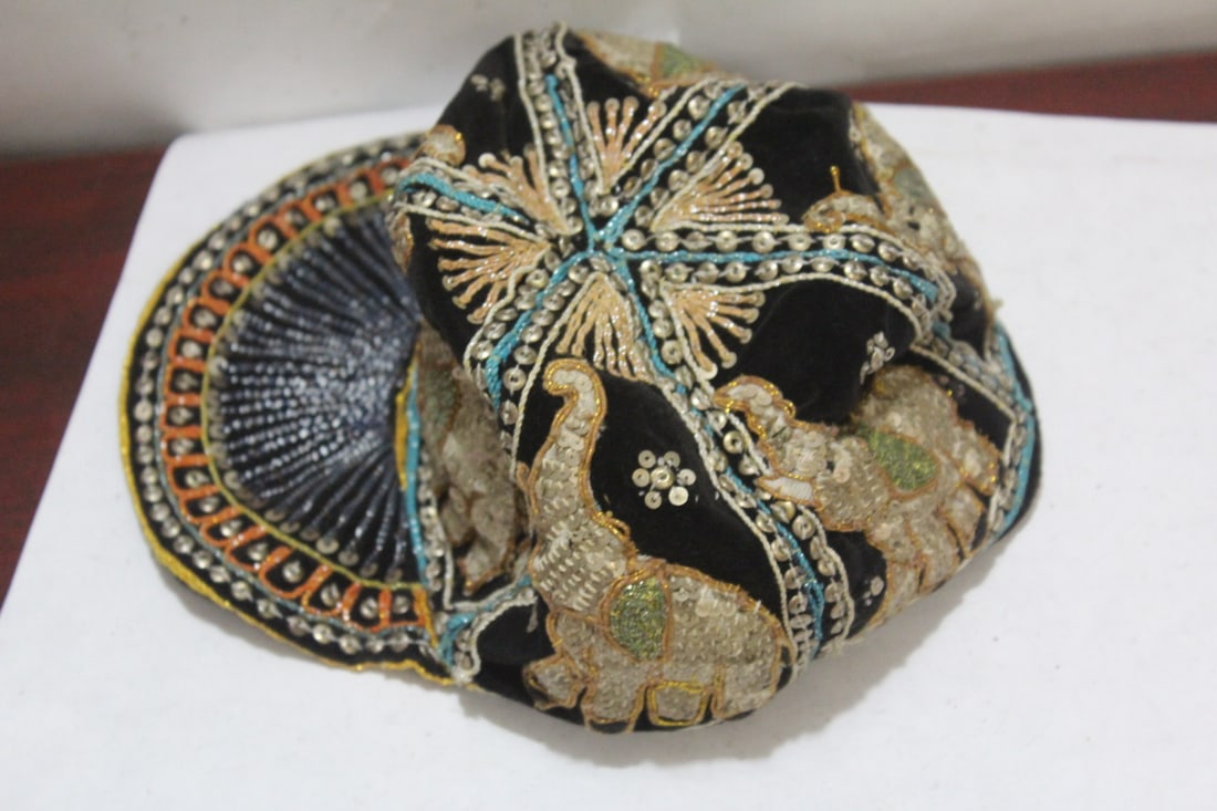 A Circus Hat - 4