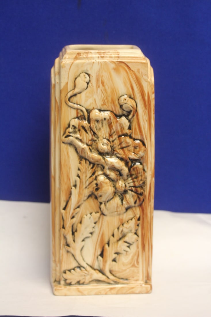 Alaska Native Clay Vase: 9 1/8" tall