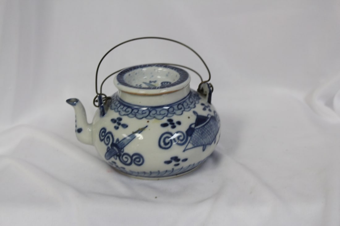 A Chinese Blue and White Teapot: has age to it, but exact age unknown - 5 inches across