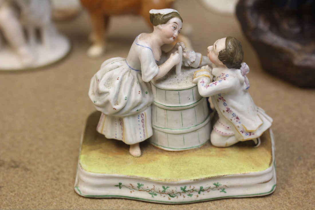 Victorian Ceramic figurine: 4 1/2" across