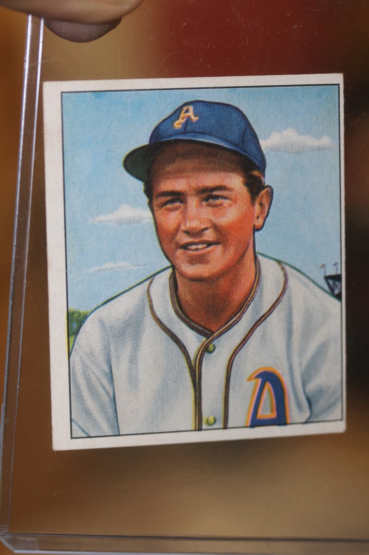 1950 Bowman Elmer Valo Baseball Card: as shown