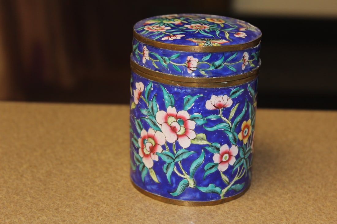 Vintage/Antique Chinese Enamel Box: please note: minor losses - 3 1/8" tall