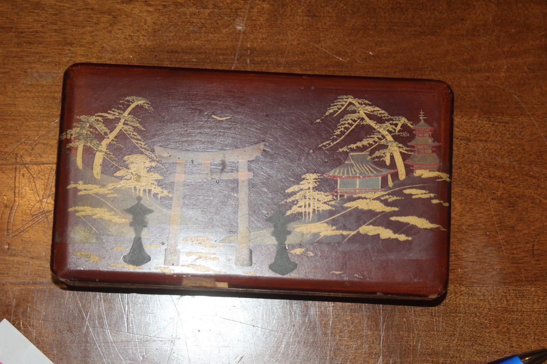 Old Japanese Inlaid Lacquer Box: please check all images out for conditioning - 7 1/8" across
