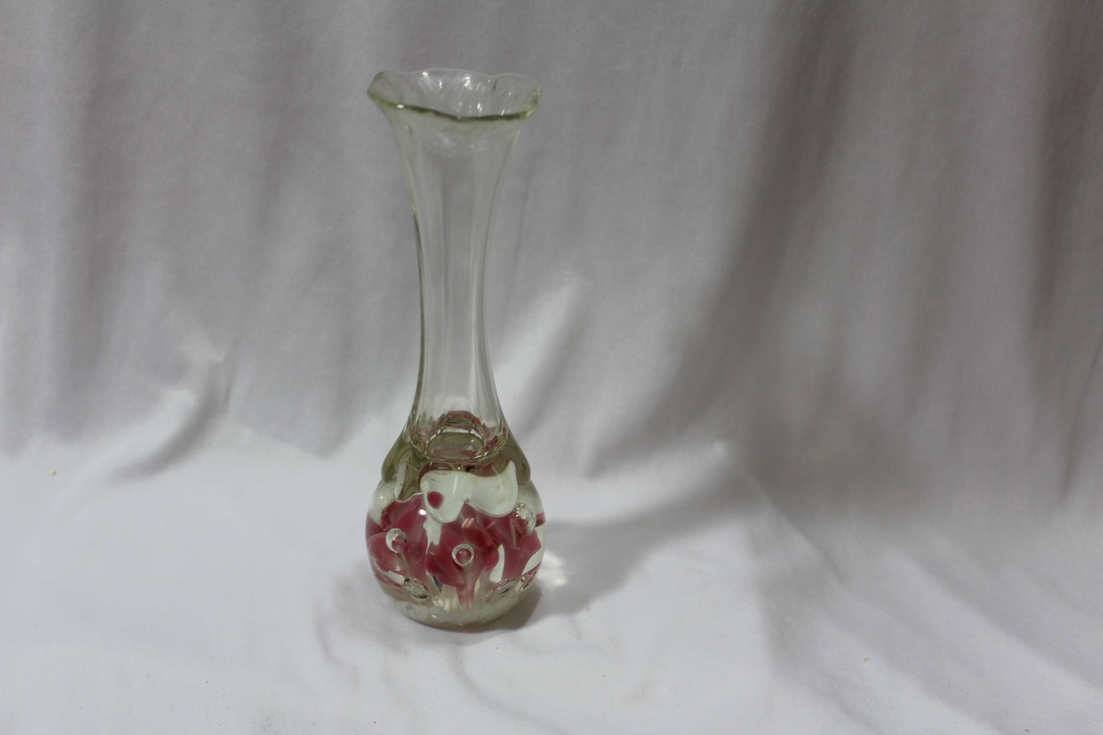 An Artglass Vase: 7 1/2" tall