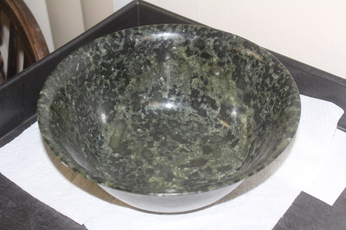 Large Chinese Spinach Jade Bowl: 10" in diameter