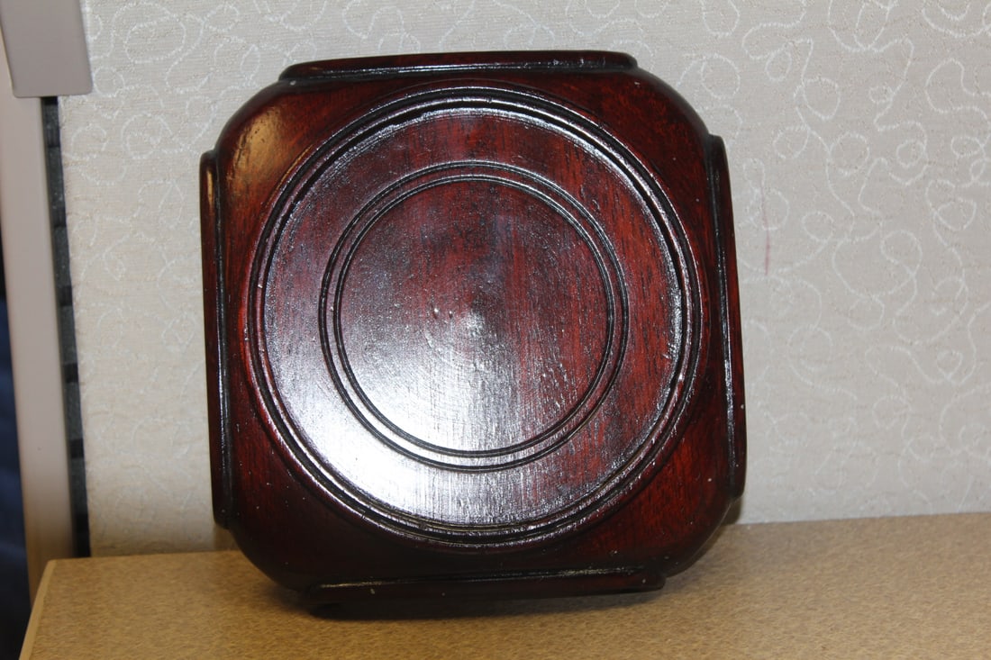 Chinese Wooden Vase Stand: inside diameter 4 5/8"