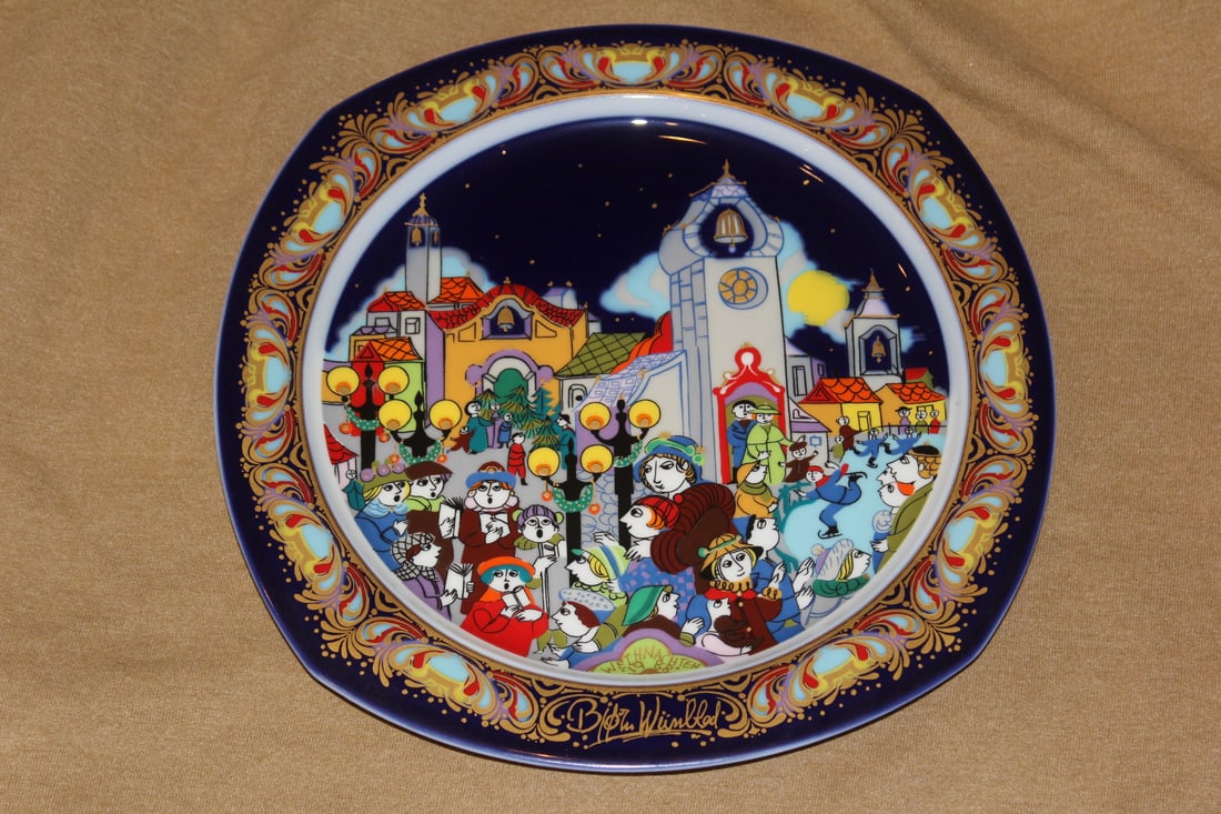 Rosenthal Bjorn Wiinblad 1988 Chirstmas Plate: studio line - 11 inches in diameter