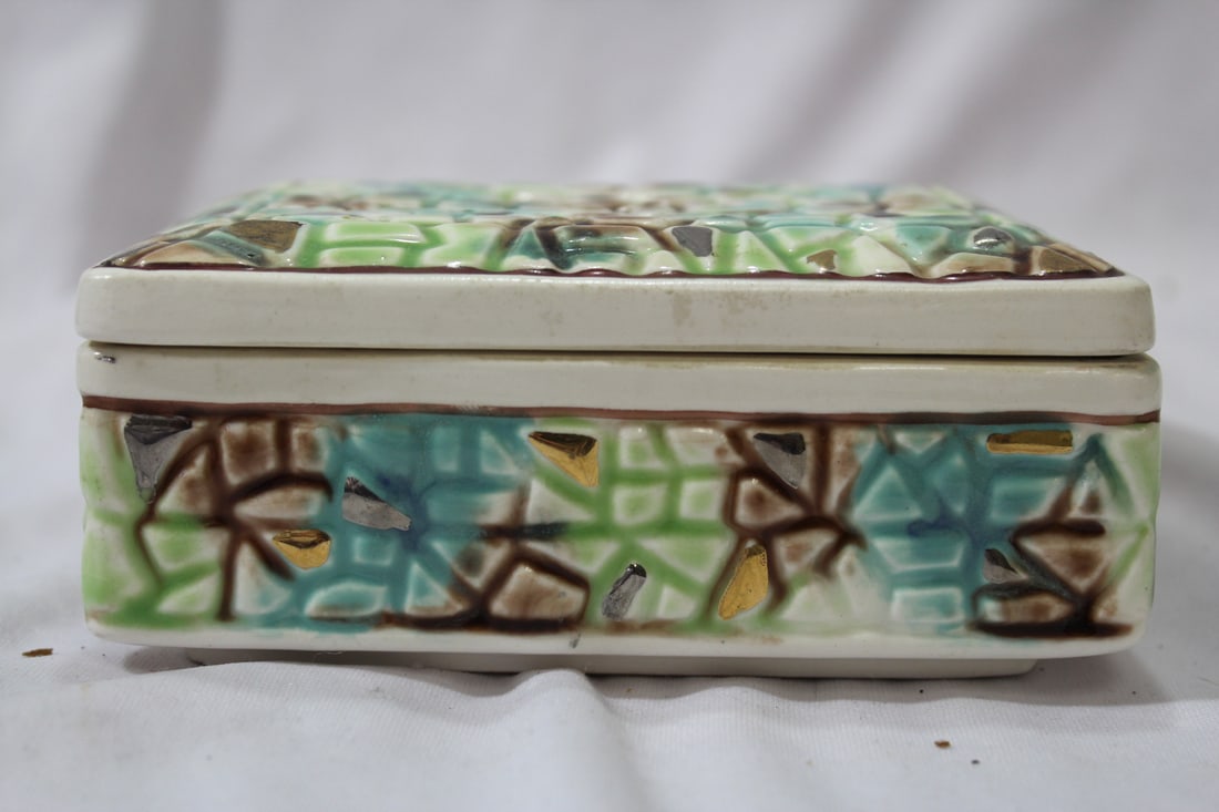 A Ceramic Box: 5" across