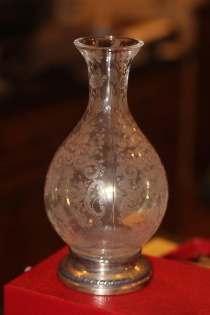 Sterling Bottom Rim Vase: etched glass - 7 1/4" tall