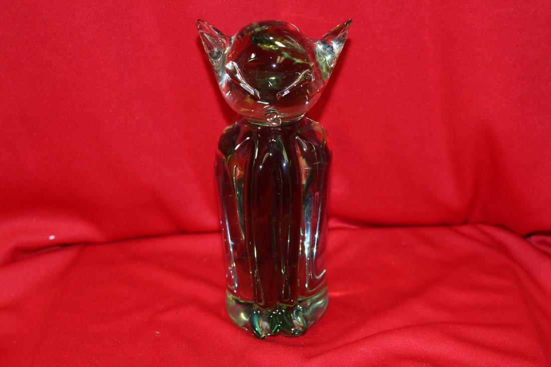 An Artglass Cat (1 of 5)