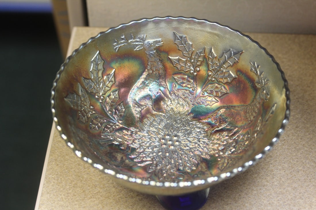 Carnival glass bowl: Stag and Holly, footed, 7 3/8" in diameter