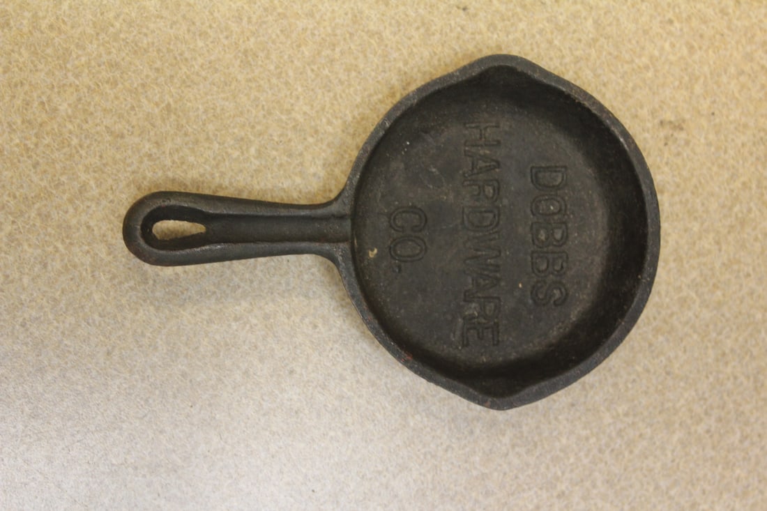 Miniture Cast Iron Pan: advertising pan - 6" in diameter including the handle