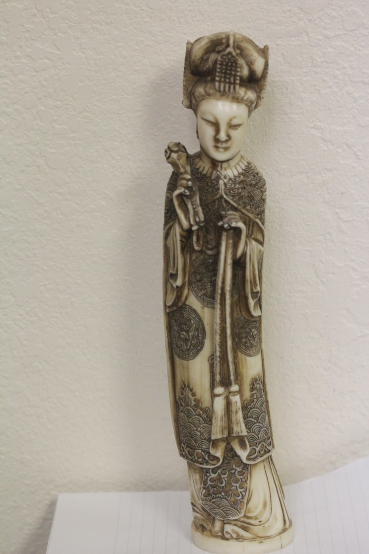 Vintage Chinese Carved Empress: well carved vintage Chinese composite material empress - 11 1/2" tall