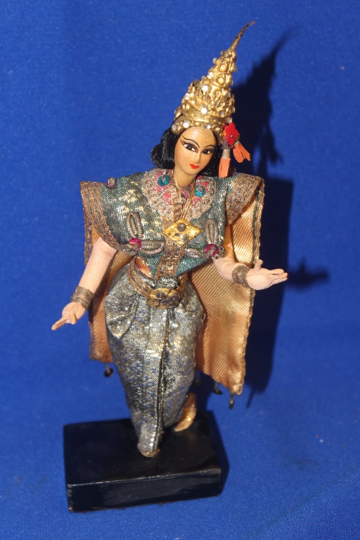 Vintage Thailand Cloth Figure (1 of 4)