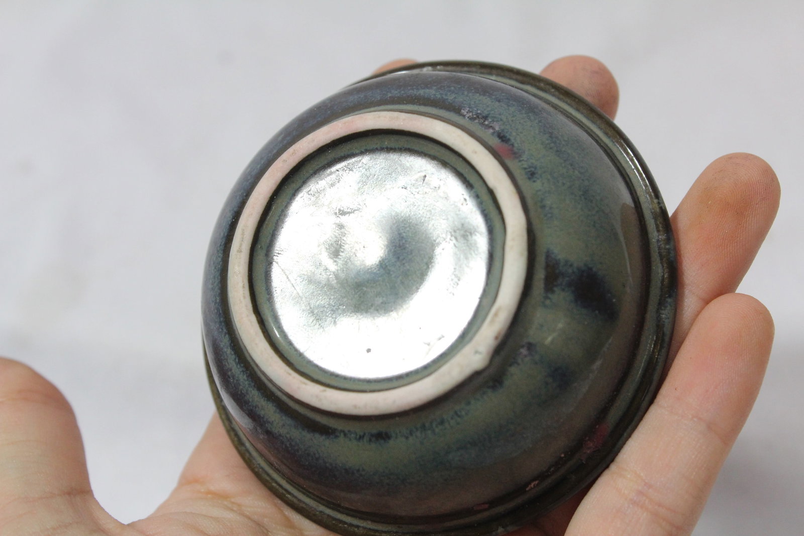 A Ceramic Ring Holder - 3