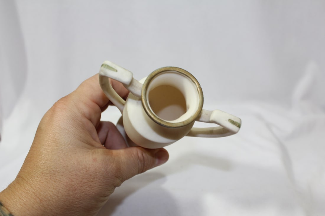 A Ceramic Urn - 3