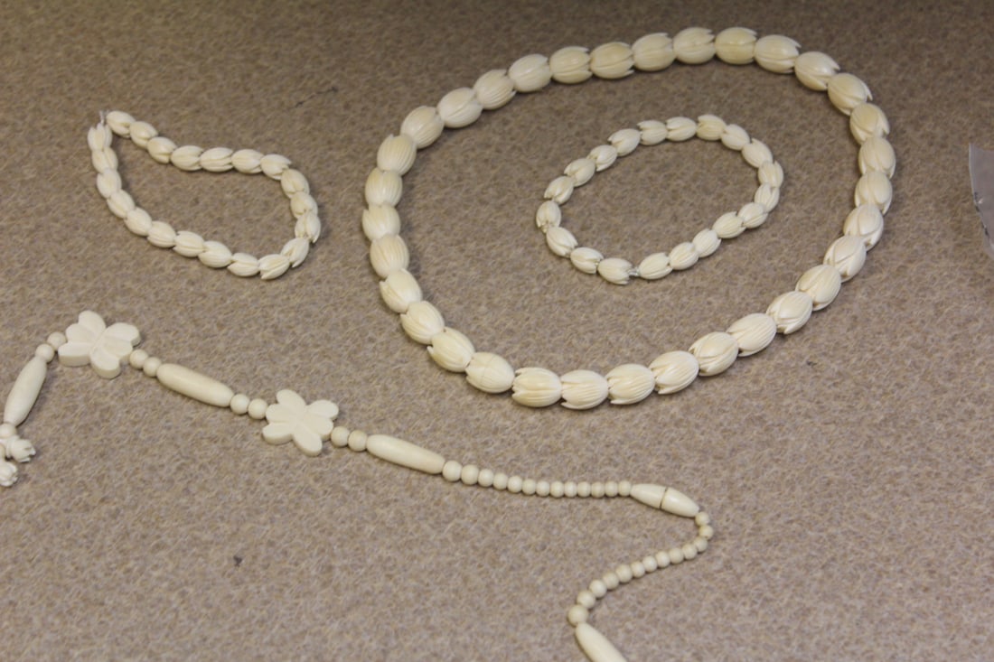 Assorted B o n e Jewelry - 5