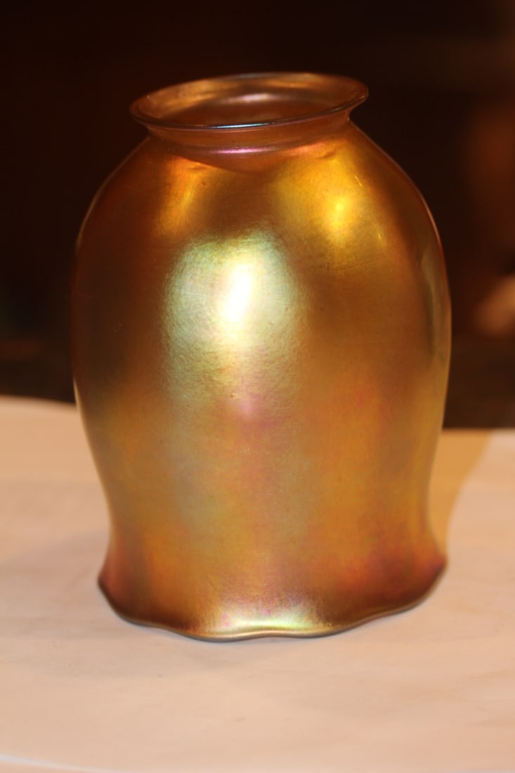 Stamped Steuben Iridescent Lamp Shade: 5 inches tall