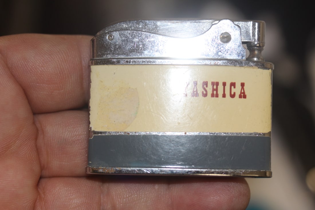 Yashica Advertising Lighter (1 of 4)