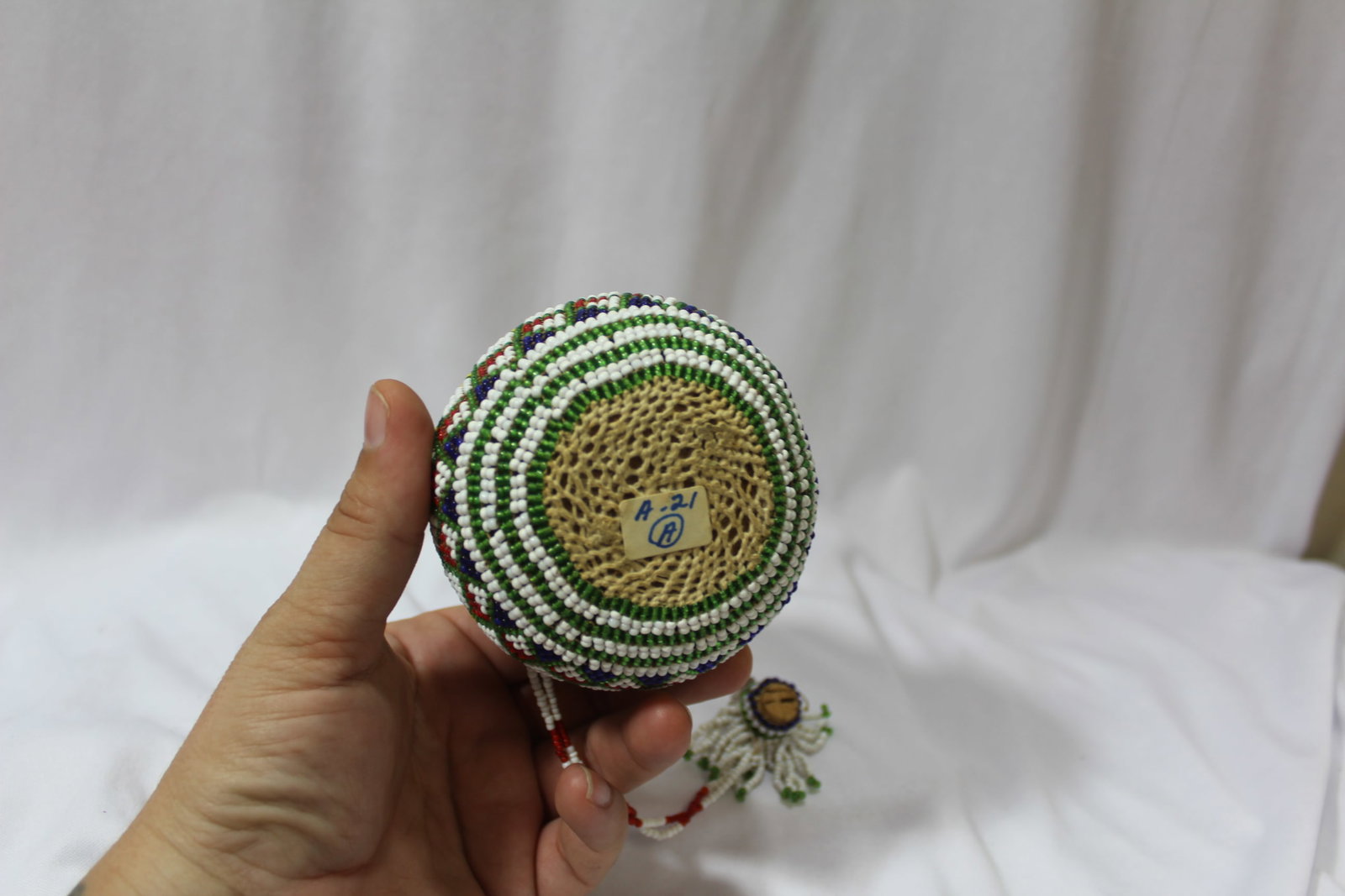 A Beaded Gourd Shape Bottle - 4