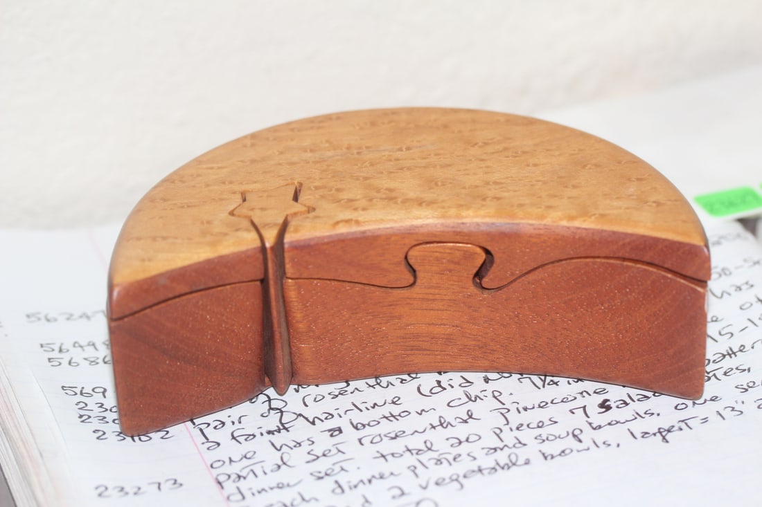 Signed Paul Yacoe Bird's Eye Maple Puzzle Box (1 of 4)