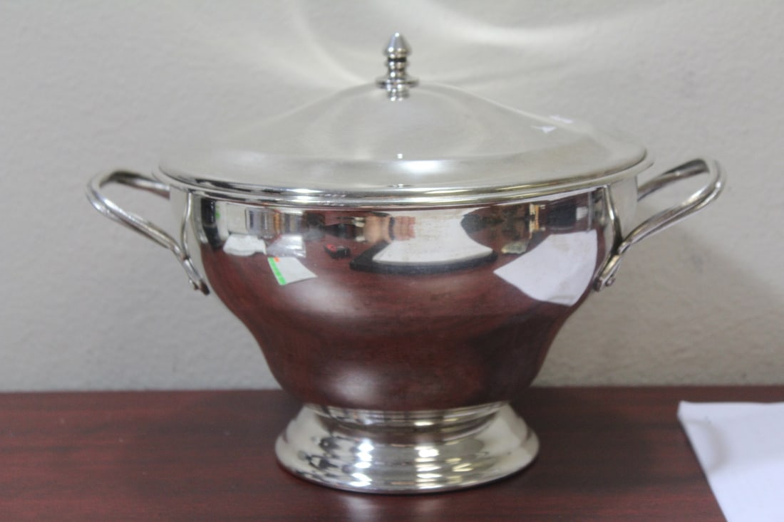 A Silverplated Container: with lid - 8 1/2" tall