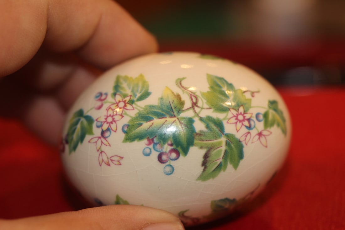 The Egg Lady Ceramic Egg - 4