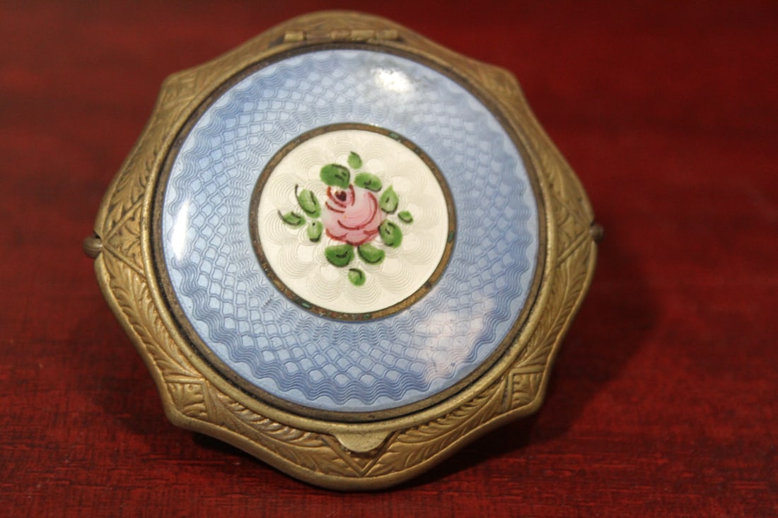 A Guilloche Enamel Compact (1 of 3)