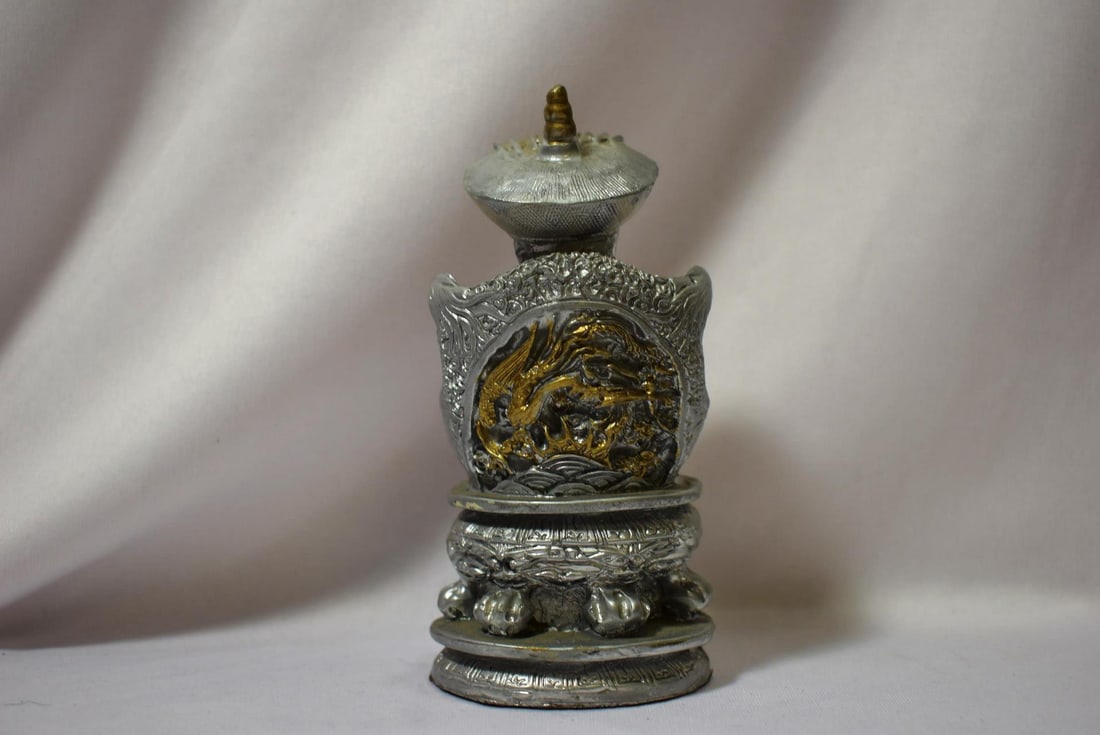 A Resin Empress - 3