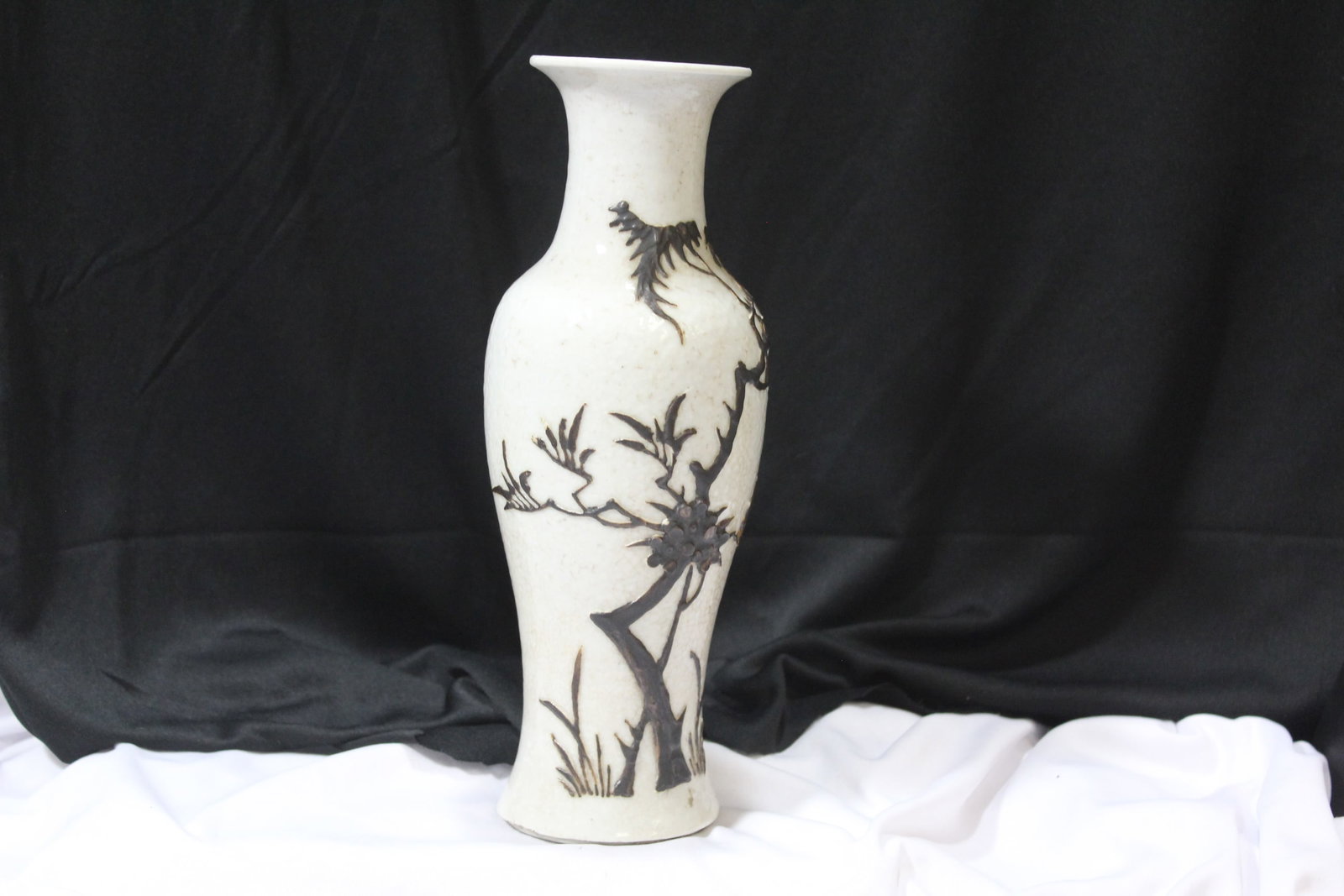 A 19th Century Ceramic Vase (1 of 6)