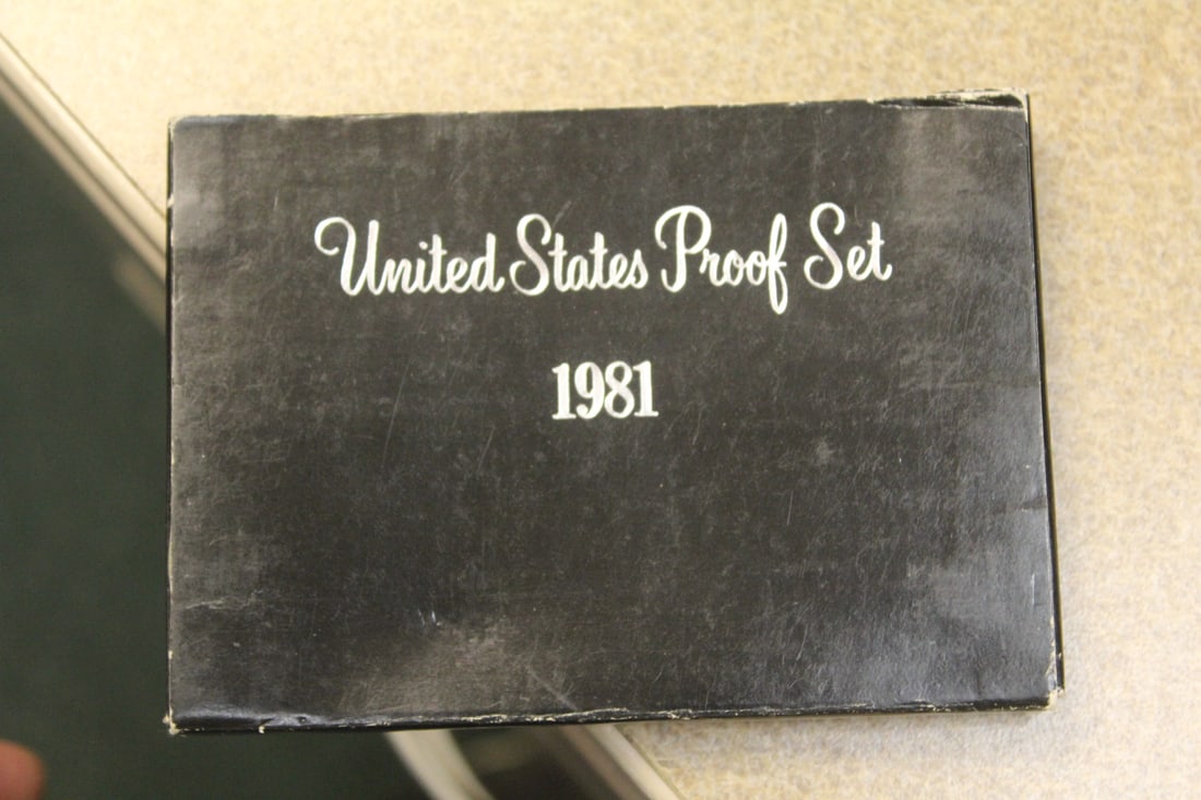 1981 US Coin Proof Set: as shown