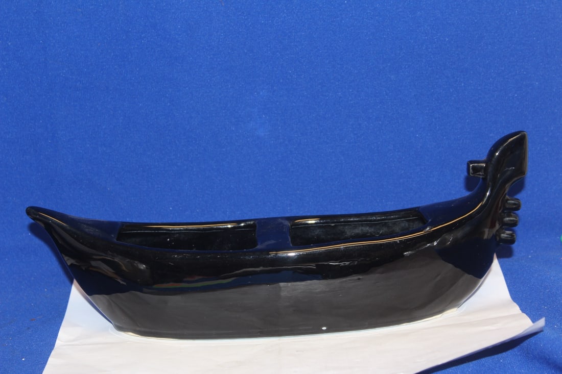 Ceramic Black Longboat: 12 inches long