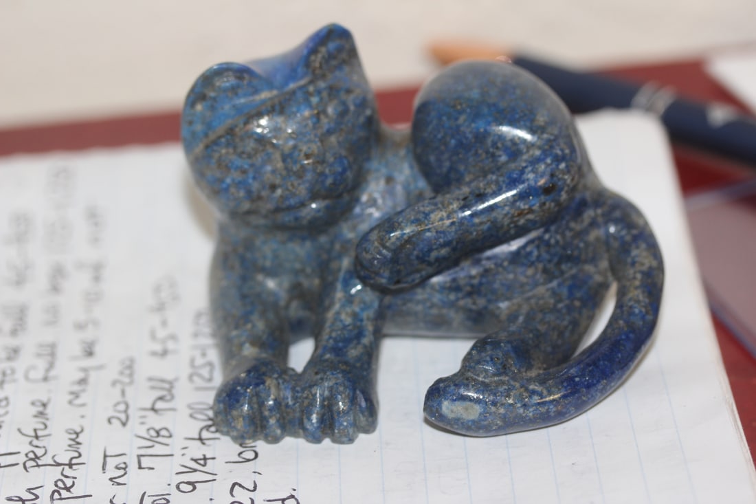 Chinese Lapis Lazuli Cat: Lapis Lazuli gemstone Cat - 3 inches across