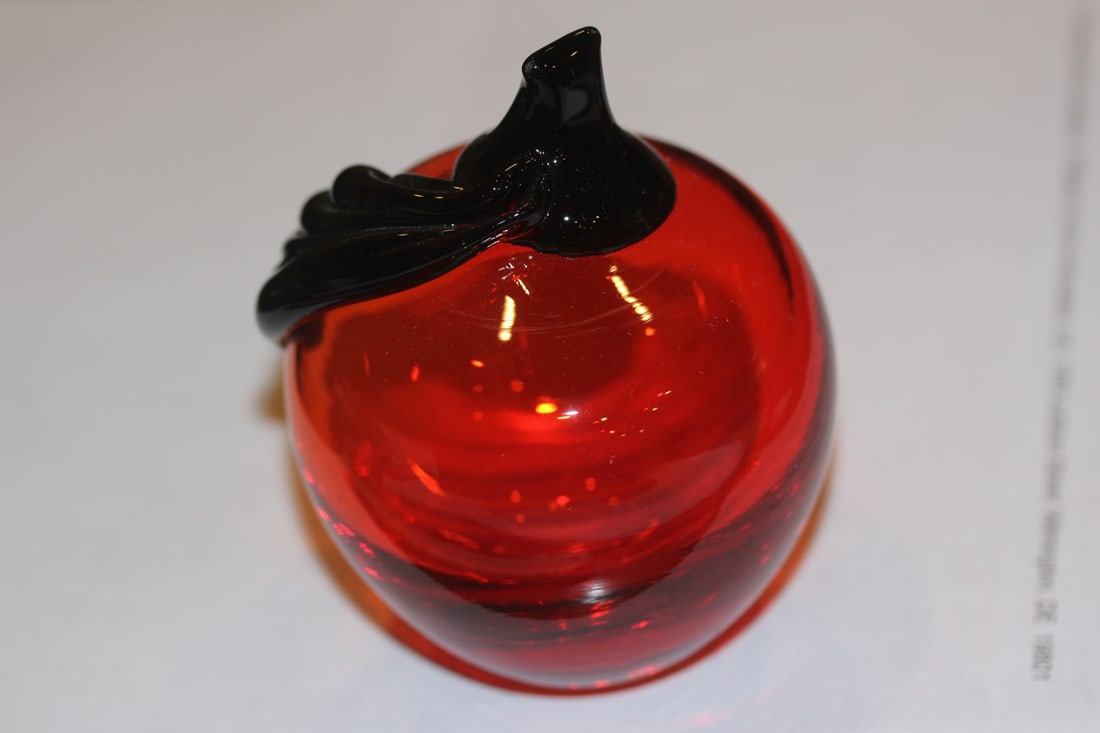 Red Glass Apple: 3 3/4" tall