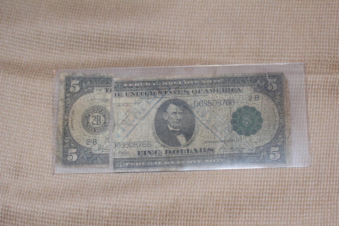 1913 $5.00 Large Note: please note: poor condition, torn, worn - please check out all images before bidding