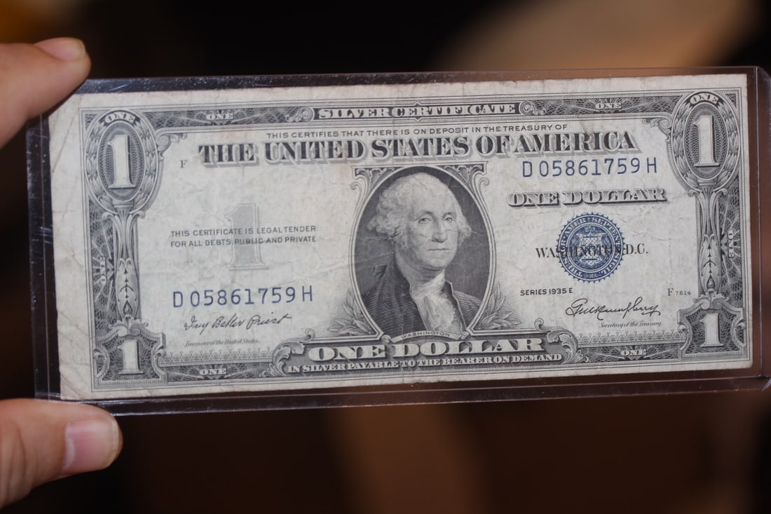 1935 Error Blue Seal Dollar Note (1 of 7)