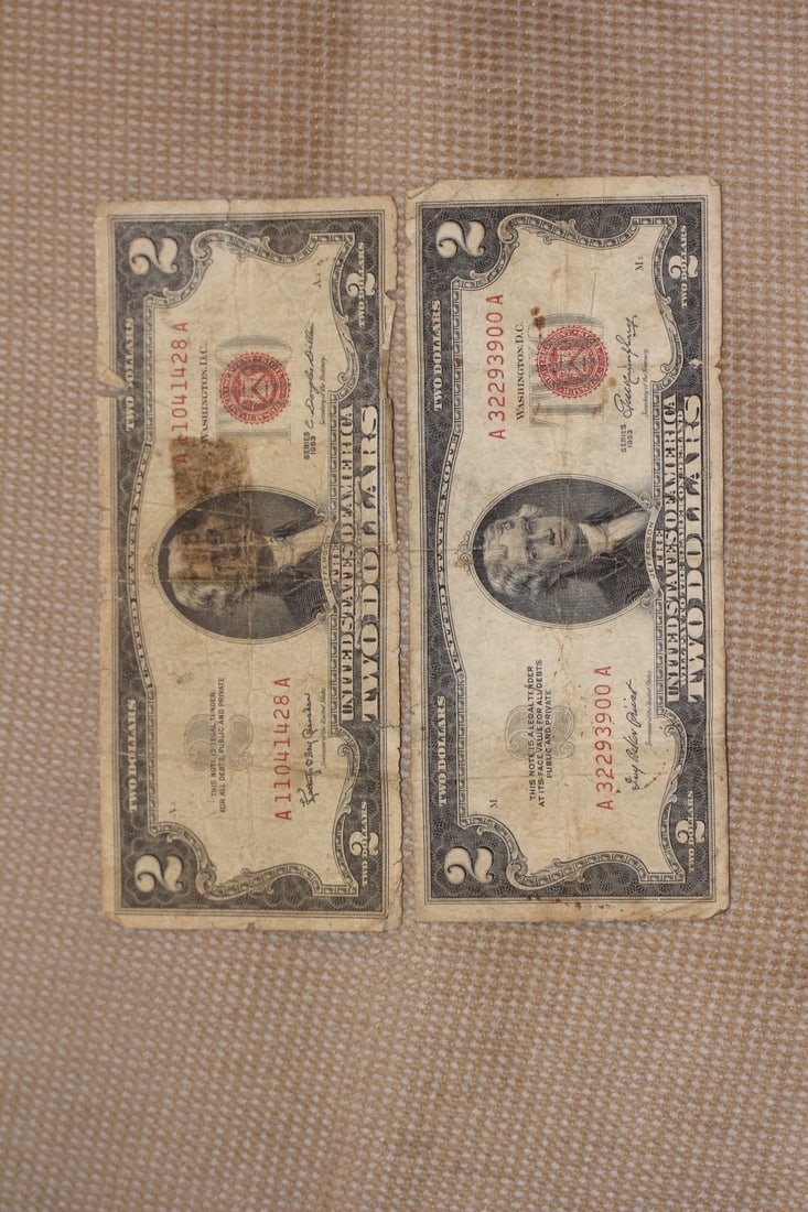 Lot of 2 Red Seal $2.00 Note: as shown