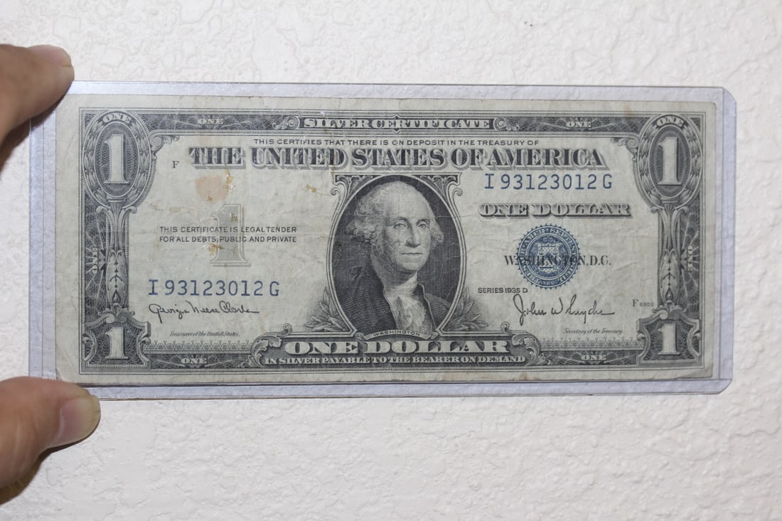 1935 $1.00 Silver Certificate: misaligned
