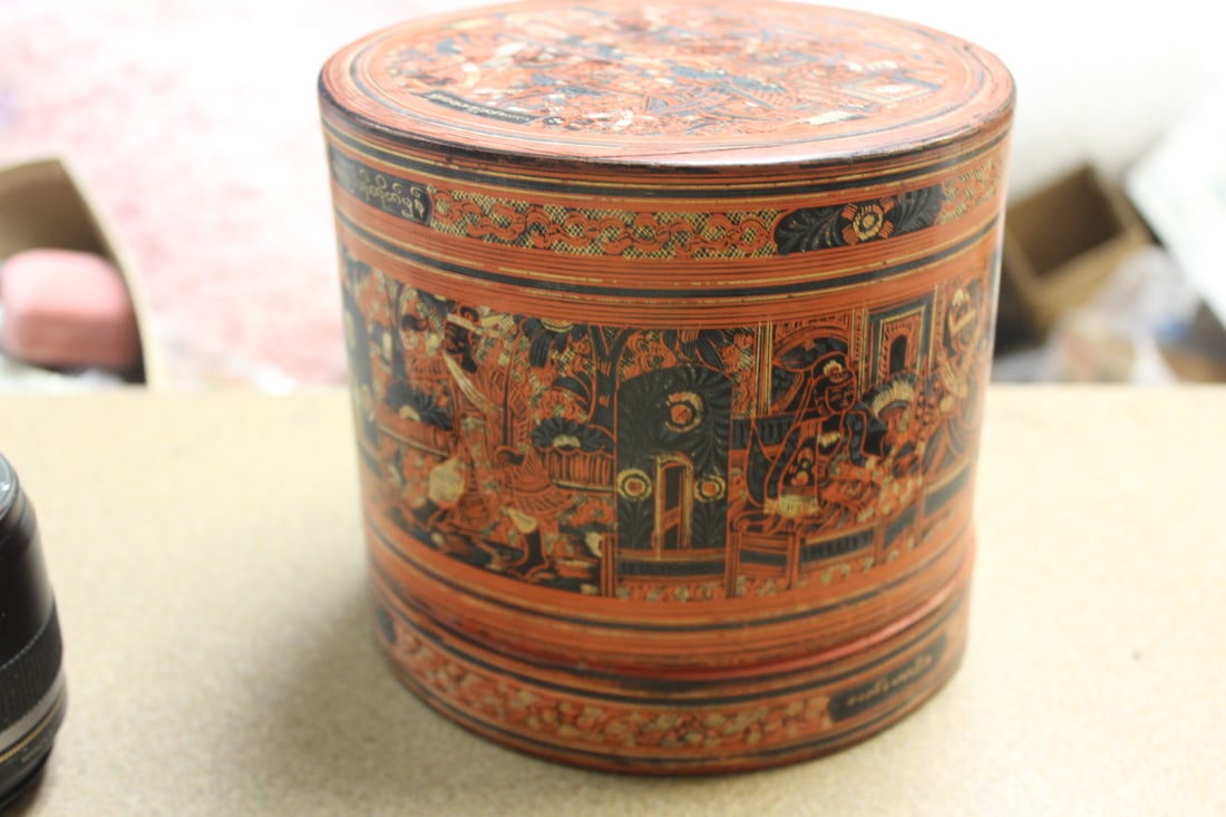 Oriental Antique Lacquer Box - 7