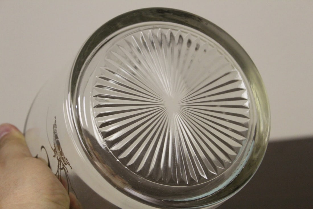 An Ice Bucket - 4