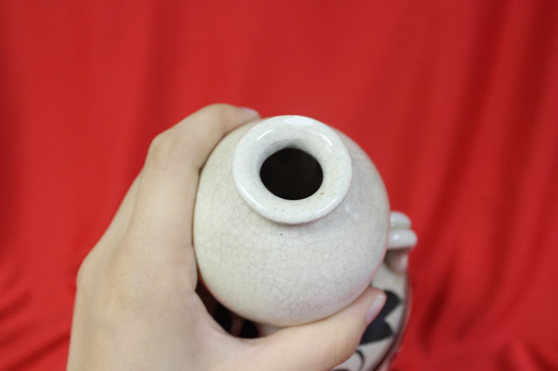 A Chinese Vase - 3