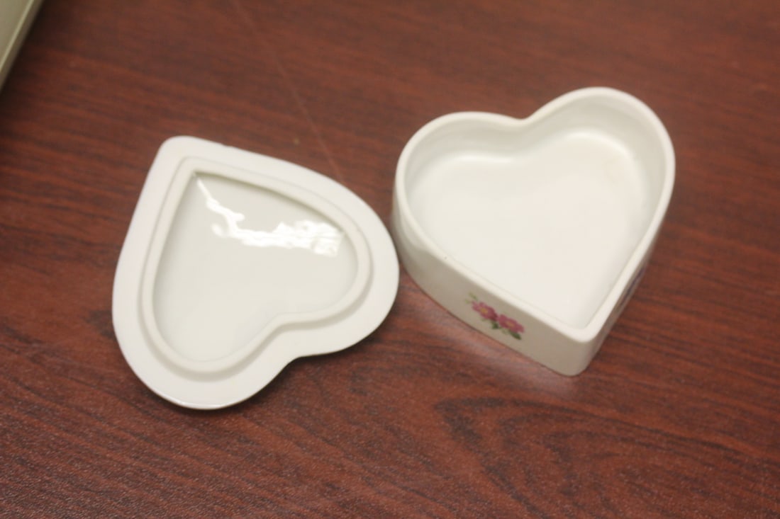 Heart Shape Trinket Box - 2