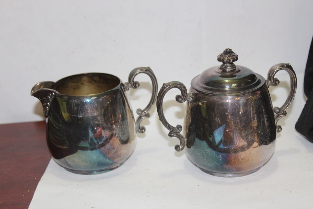 A Silverplated Cream and Sugar Container - 2