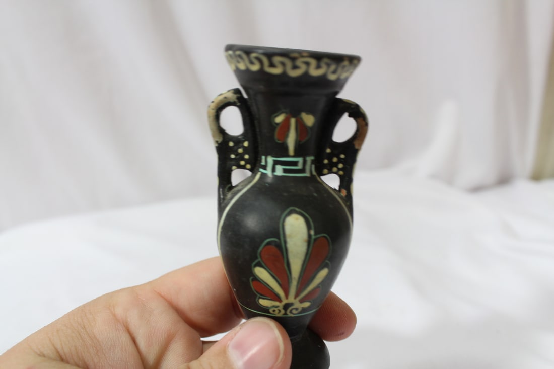 An Natique Miniature Vase - 6