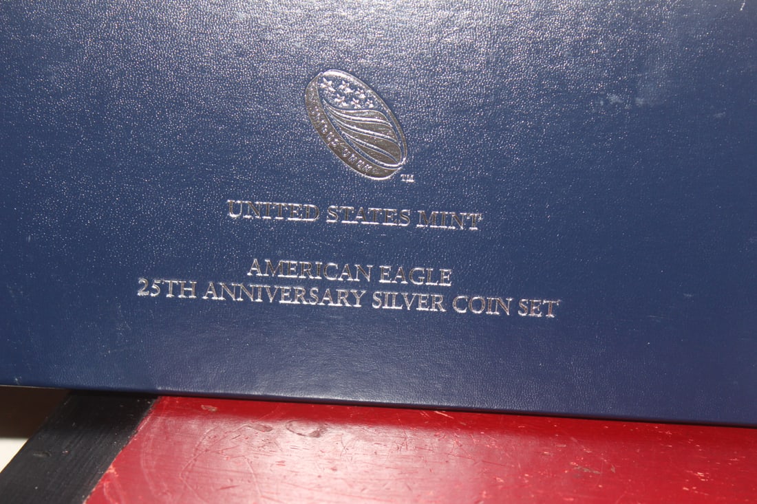 US Mint Silver Coin Set Box - 3