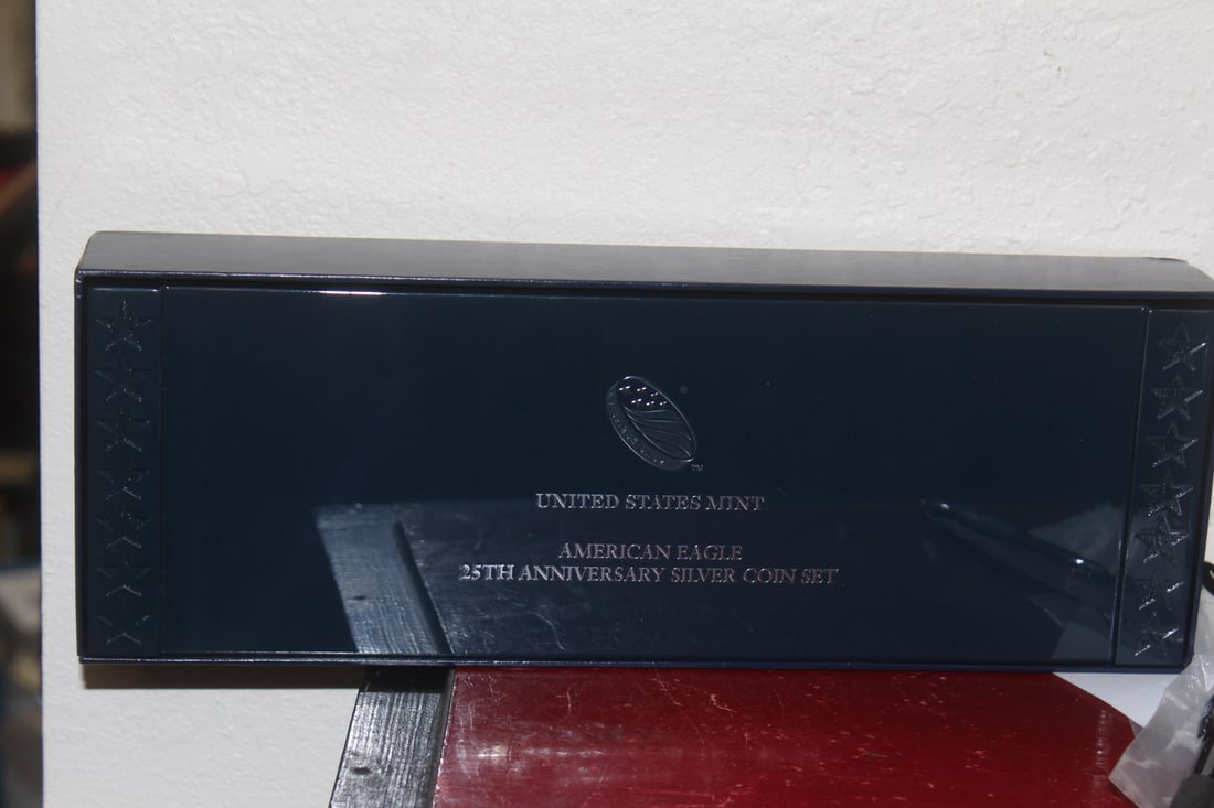 US Mint Silver Coin Set Box - 5