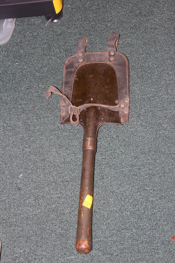 WW2 Shovel - 2