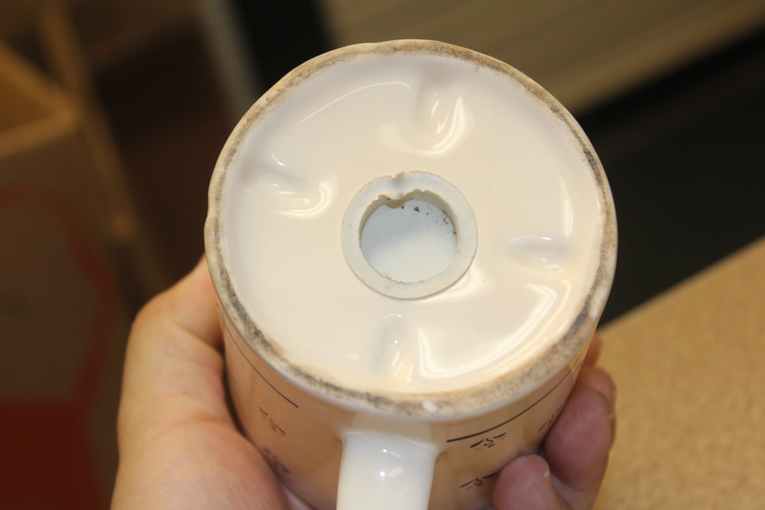 Vintage Ceramic Shaker - 4