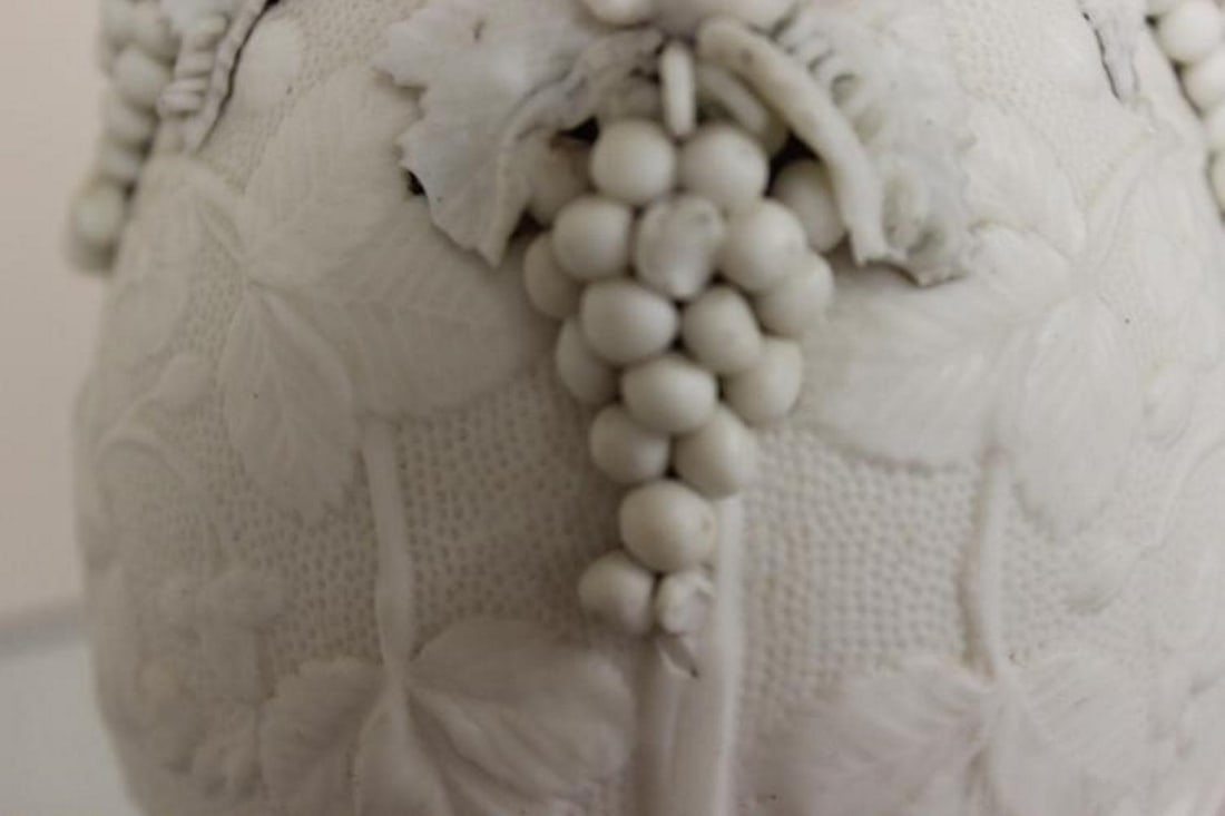 A Pairan Vase - 4